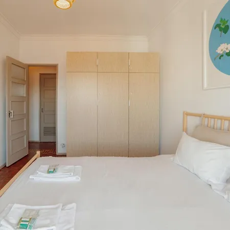 Santa Catarina Flat 2bd With Balcony By Vacationy Apartment