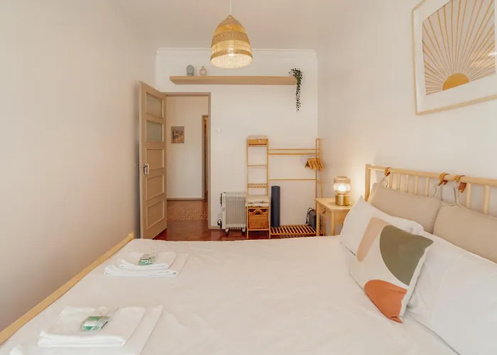 Santa Catarina Flat 2bd With Balcony By Vacationy *